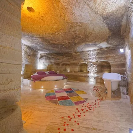 فندق Cave