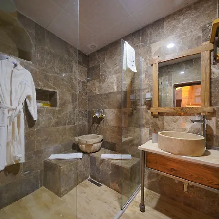 Hotel Cave *