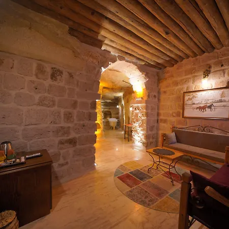 Cave * غوريمِيه