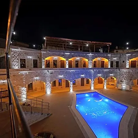 Cave Hotel *