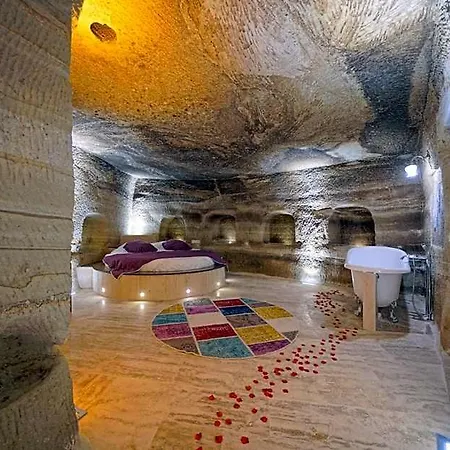 Hotel Cave *