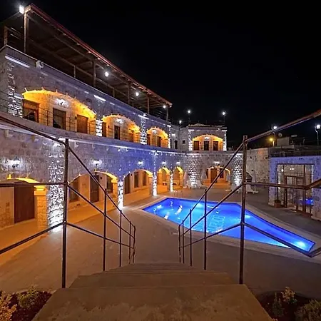 Hotel Cave *
